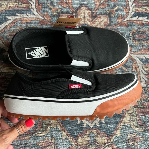 Vans Other - BNWT VANS slippers